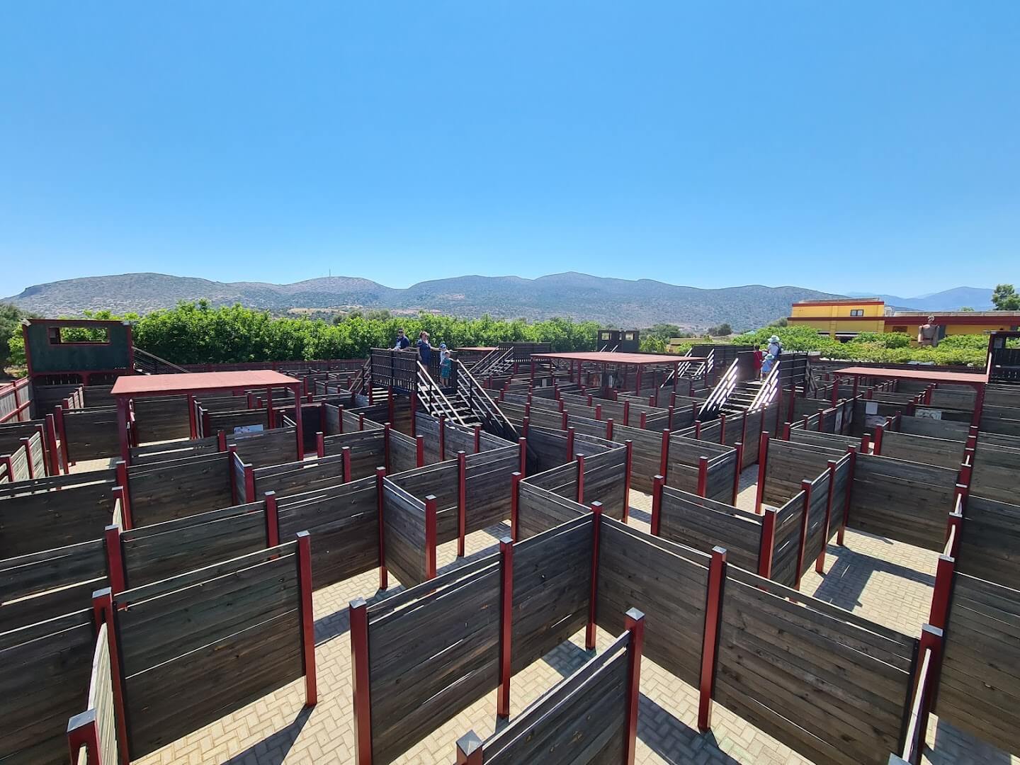 Labyrinth Theme Park